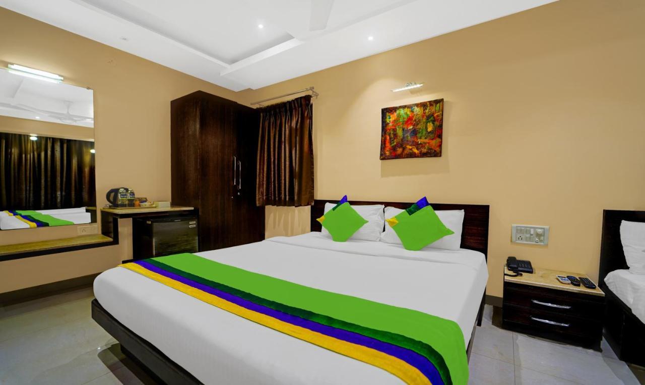 Treebo Trend Strawberry Inn Venna Lake Mahabaleshwar Exterior photo