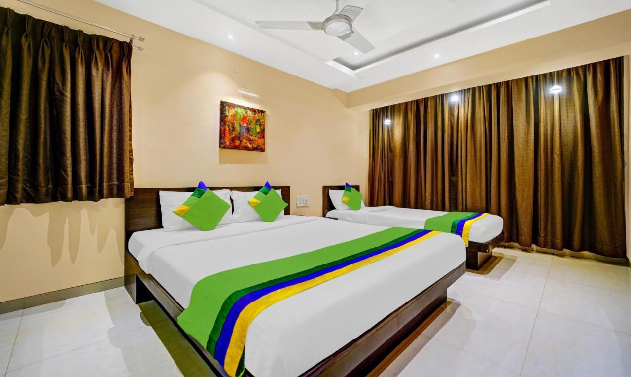 Treebo Trend Strawberry Inn Venna Lake Mahabaleshwar Exterior photo
