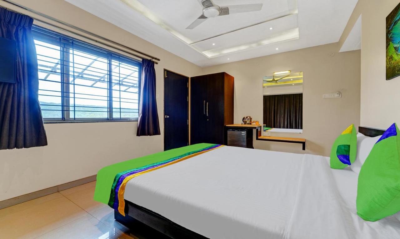 Treebo Trend Strawberry Inn Venna Lake Mahabaleshwar Exterior photo