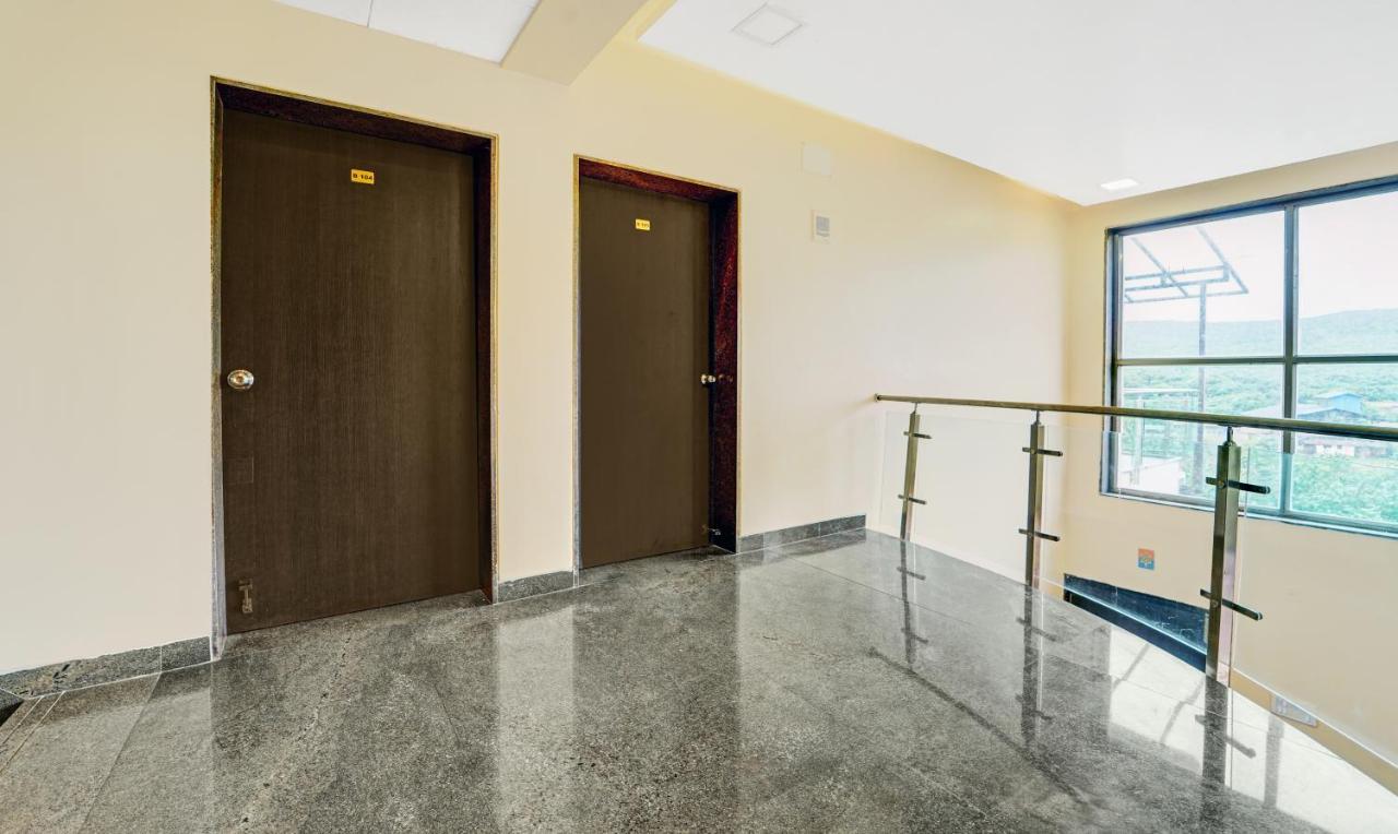Treebo Trend Strawberry Inn Venna Lake Mahabaleshwar Exterior photo